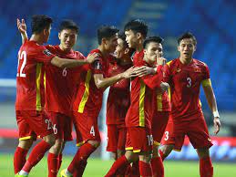 Người dân Hải Dương ở nhà chống dịch cổ vũ đội tuyển bóng đá Việt Nam